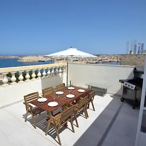 Grand Harbour Appartement